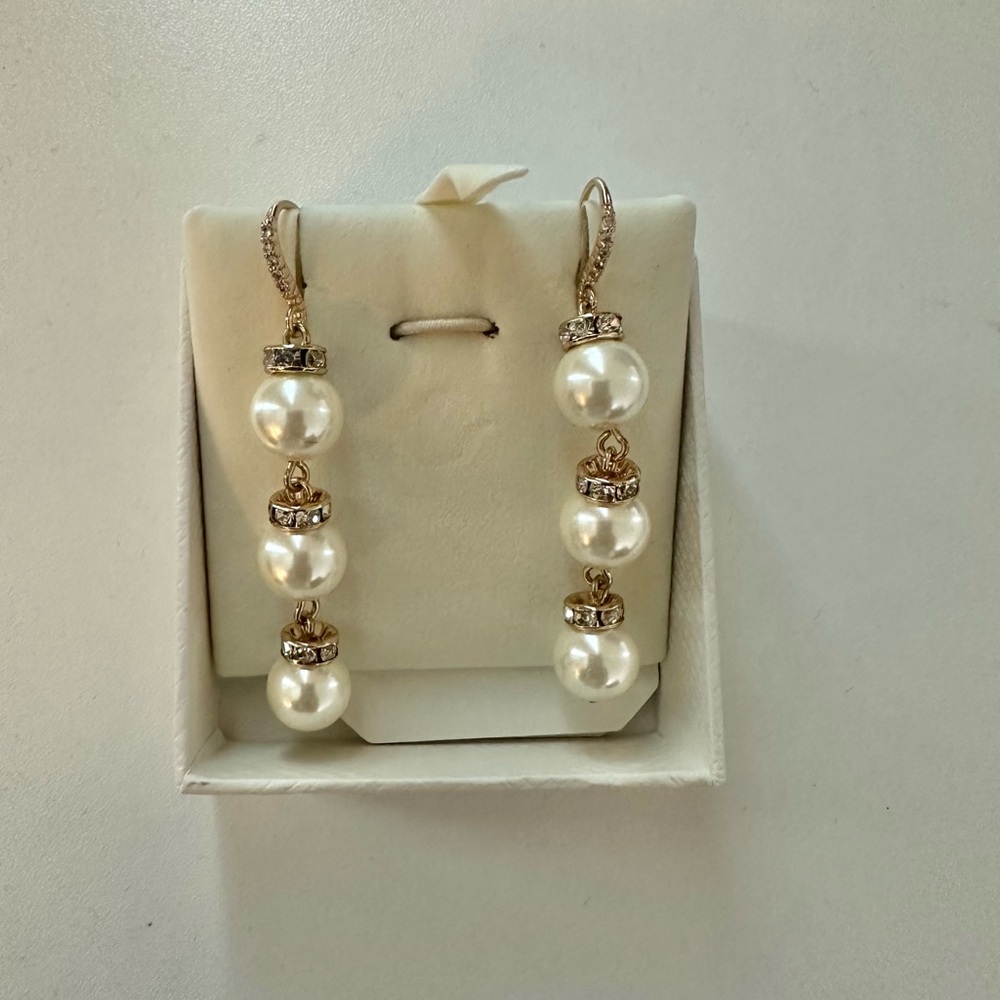 Elegant Pearl Drop Earrings